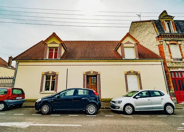 Maison Piscine Interieure Et Garage